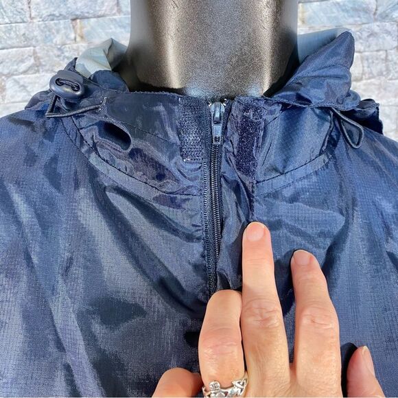 Champion Quarter Zip Packable Windbreaker Women's Size Small - Picture 5 of 10